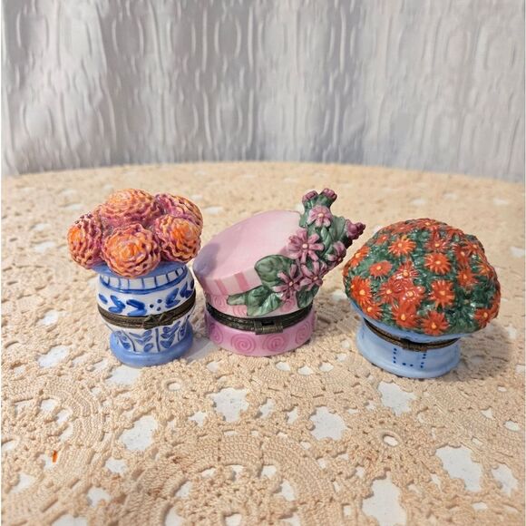 Vintage Flower Porcelain Or Ceramic Trinket Boxes Collectibles - Picture 4 of 12